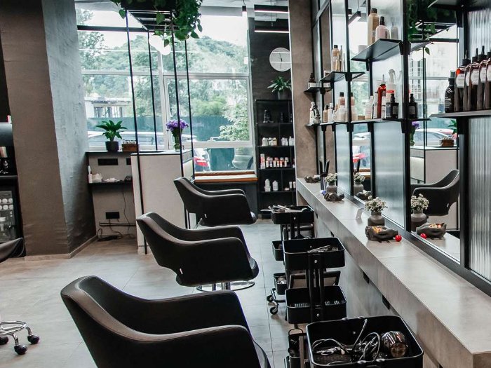 чоловічий перукар